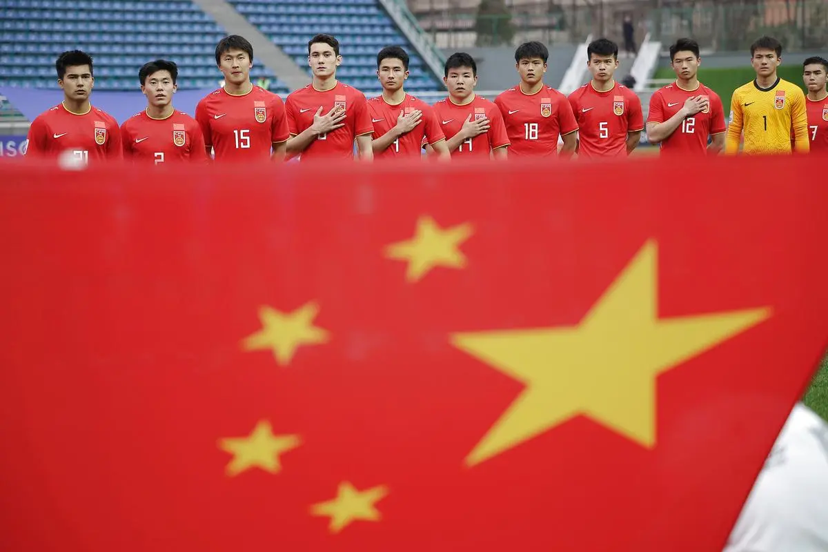 半岛·BOB体育官方网站：足球场假摔犯法吗南京
